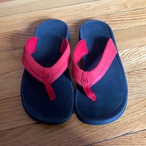 Olukai ohana flip flops